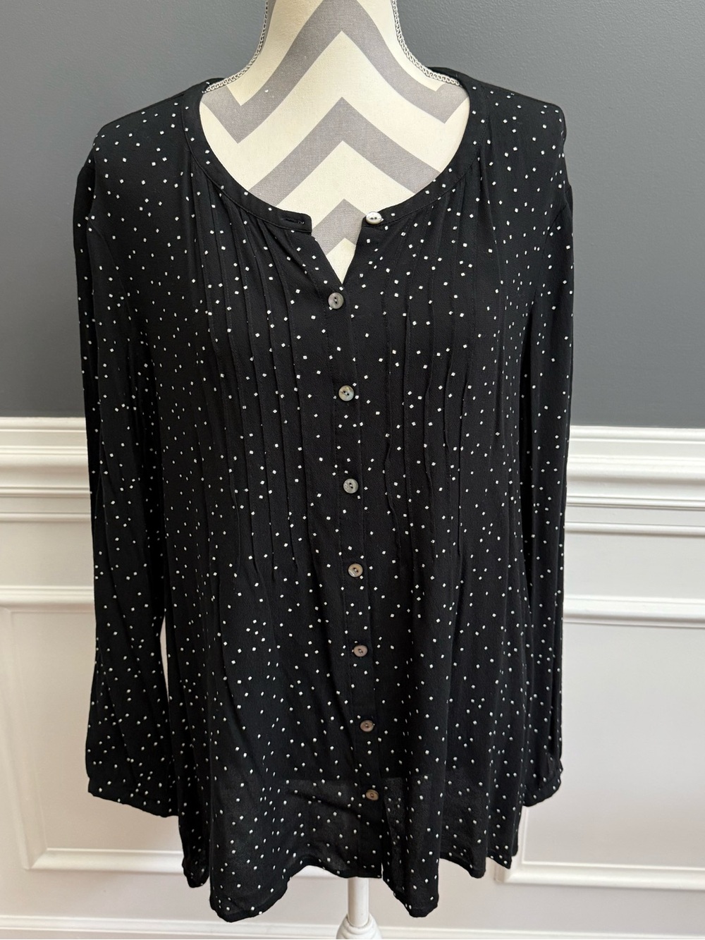 J. Jill Black Long Sleeve Button-Front Blouse with White Dot Print Size XL